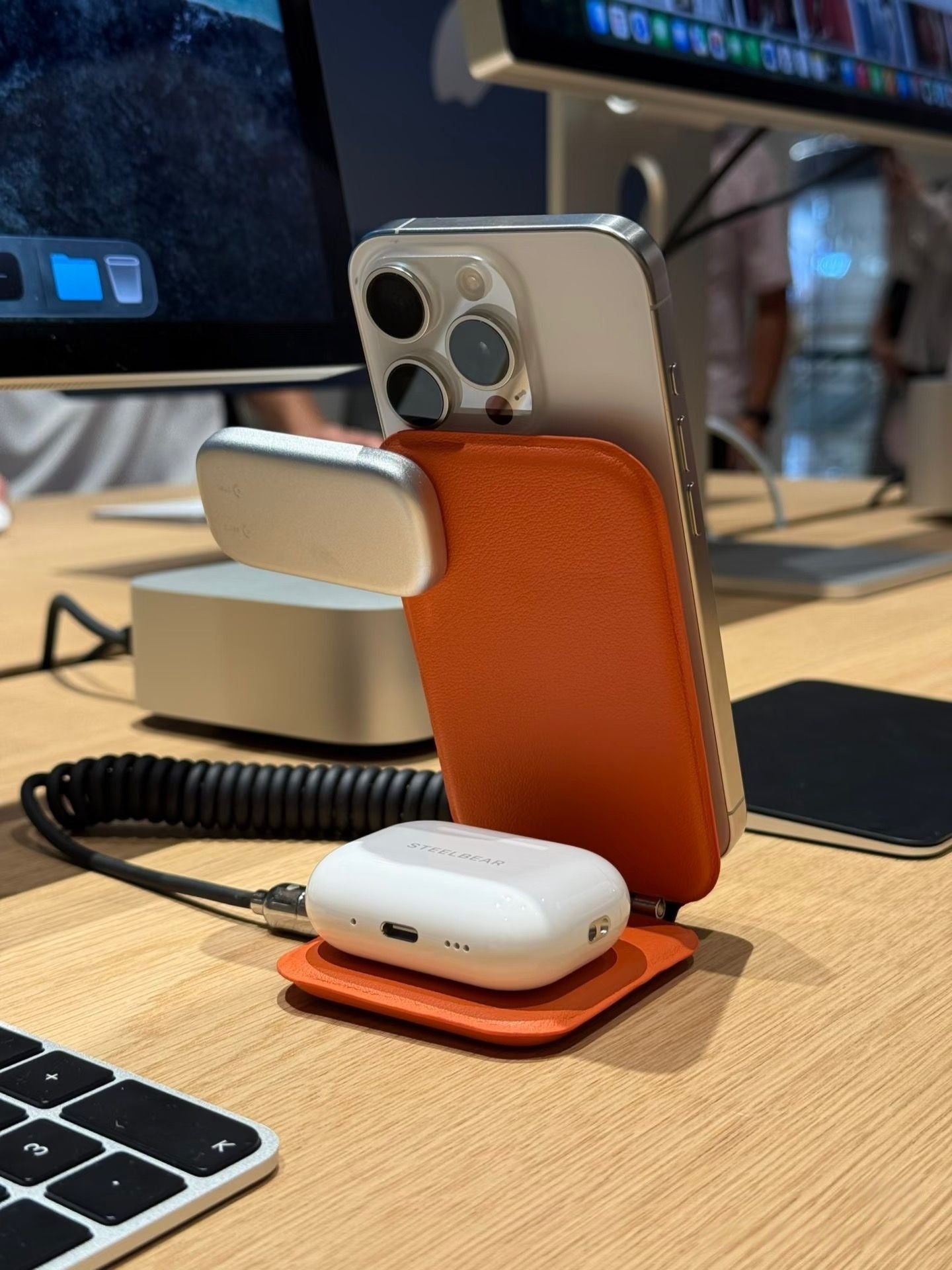 Meenova Trio Foldable Leather 3-in-1 MagSafe Charger, Portable Wireless Fast Charging for Apple iPhone & Apple Watch, AirPods