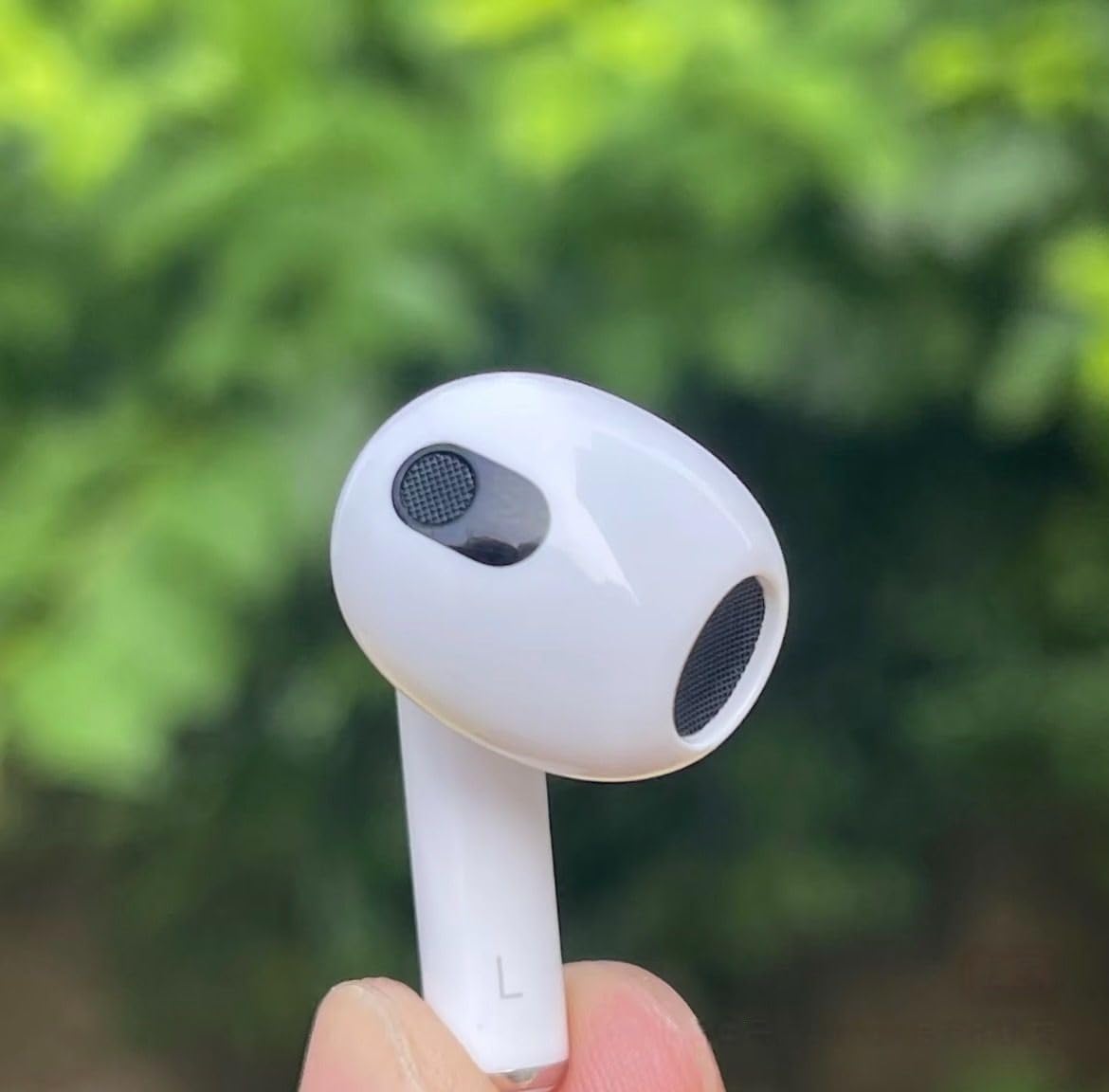 Meenova OEM Replacement Left Earbud for Apple AirPods (3rd Generation) A2564 – Single Left Ear Only, Works with A2897 Charging Case, Pre-Owned Genuine AirPods 3 Replacement