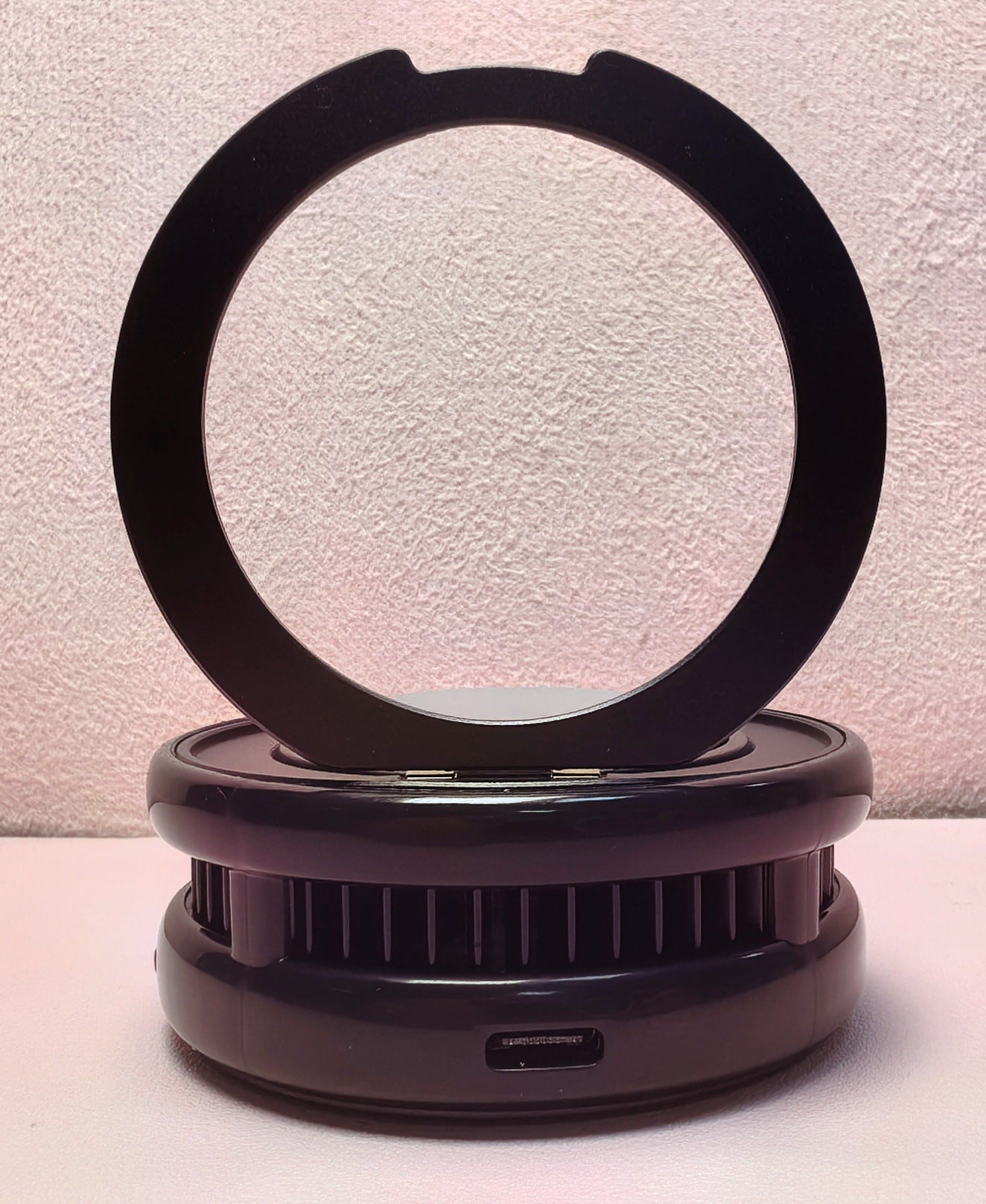 Meenova 25W MagSafe-Compatible Wireless Charger Stand with Semiconductor Cooling, Aluminum Alloy Magnetic Charging Dock for iPhone 17 Pro Max, 16 Pro Max