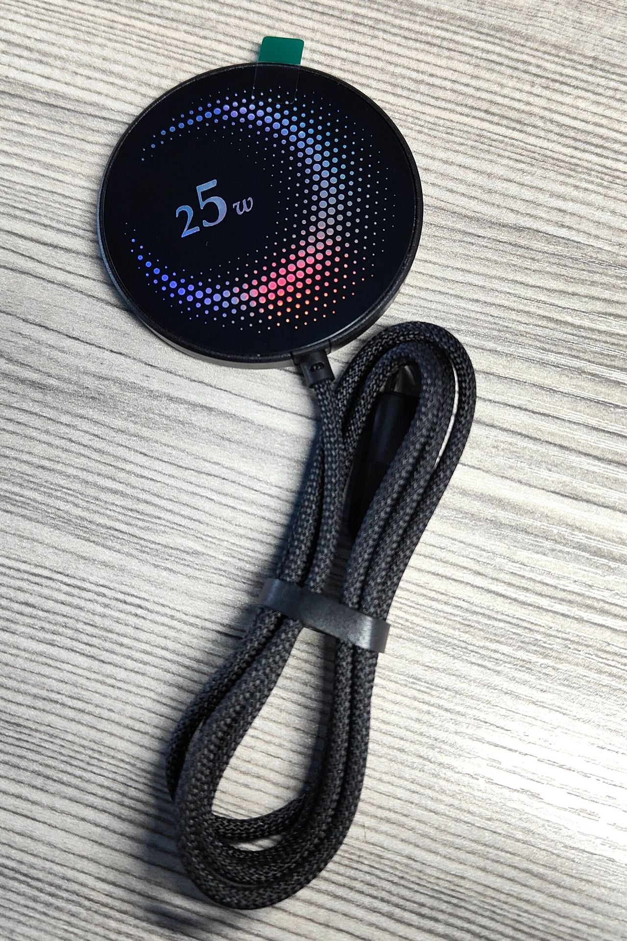 Meenova 25W Ultra-Thin MagSafe-Compatible Wireless Charger 5mm Magnetic Charging Pad with Fast Cooling for iPhone 17 Pro Max, 16 Pro Max, Android Qi Phones